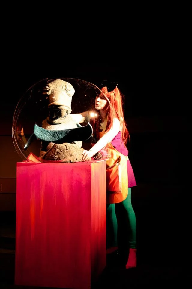 Kyotos Aquarium (Skirball) Puppet Fabrication. The eyes blink and the jaw extends out to eat fish.