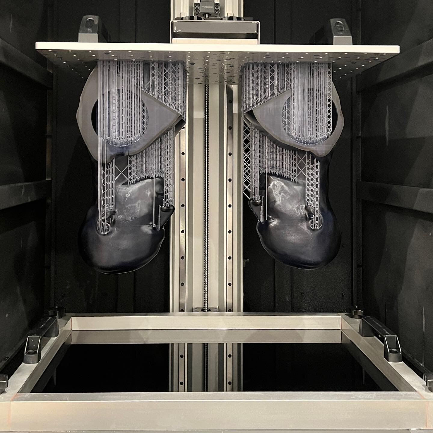 Frederick Douglass base parts. Printed on Peopoly XXL. #frederickdouglass #sculpture #hyperrealism #portrait #kazuhiro #kazustudios #peopoly #sirayatech #15minwait