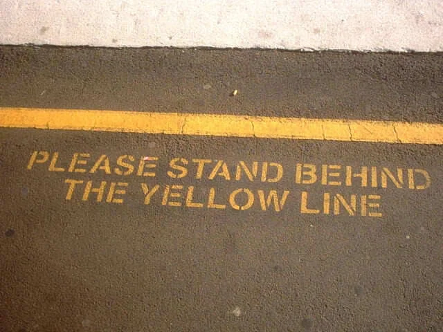 yellowline.jpg
