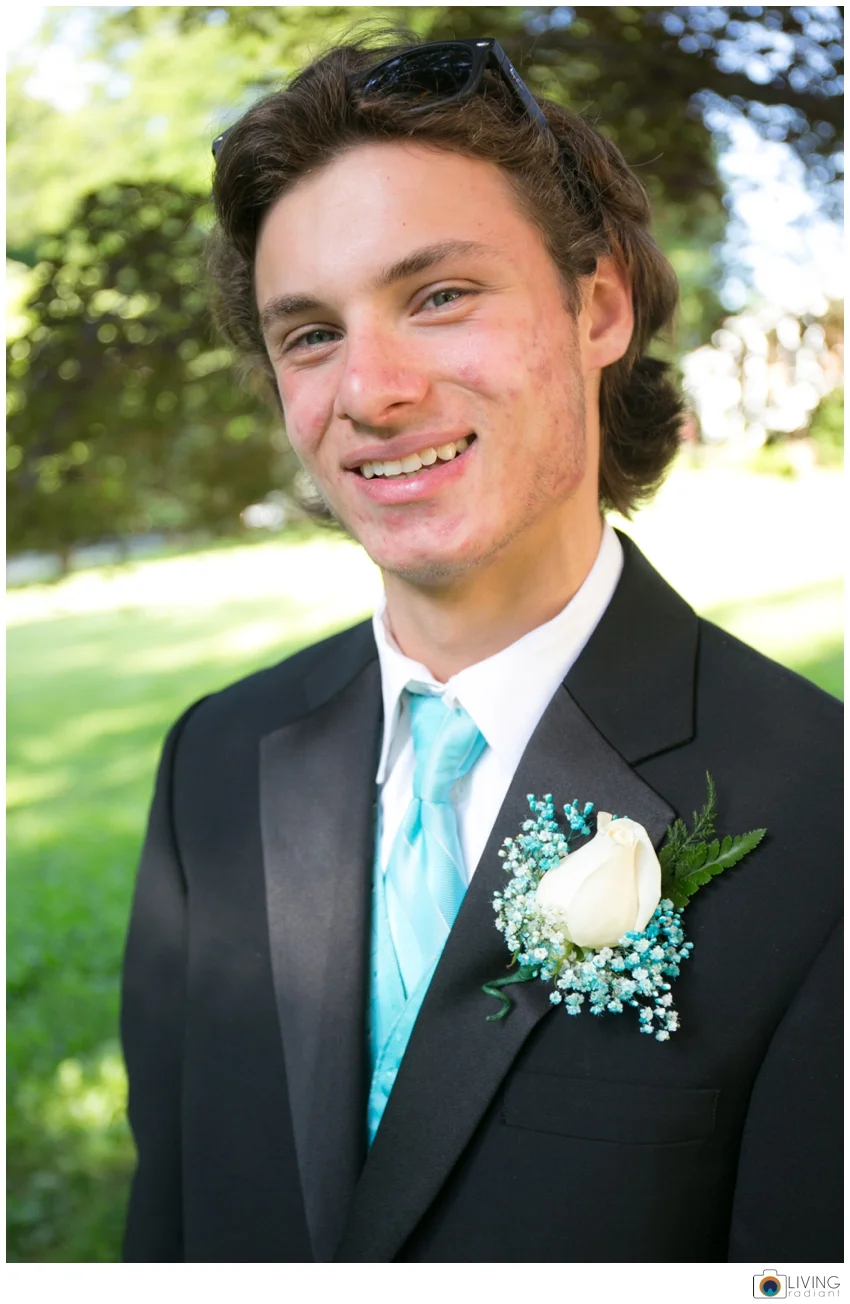Aubrie-Mike-Perry-Hall-Senior-Prom-May_0006.jpg