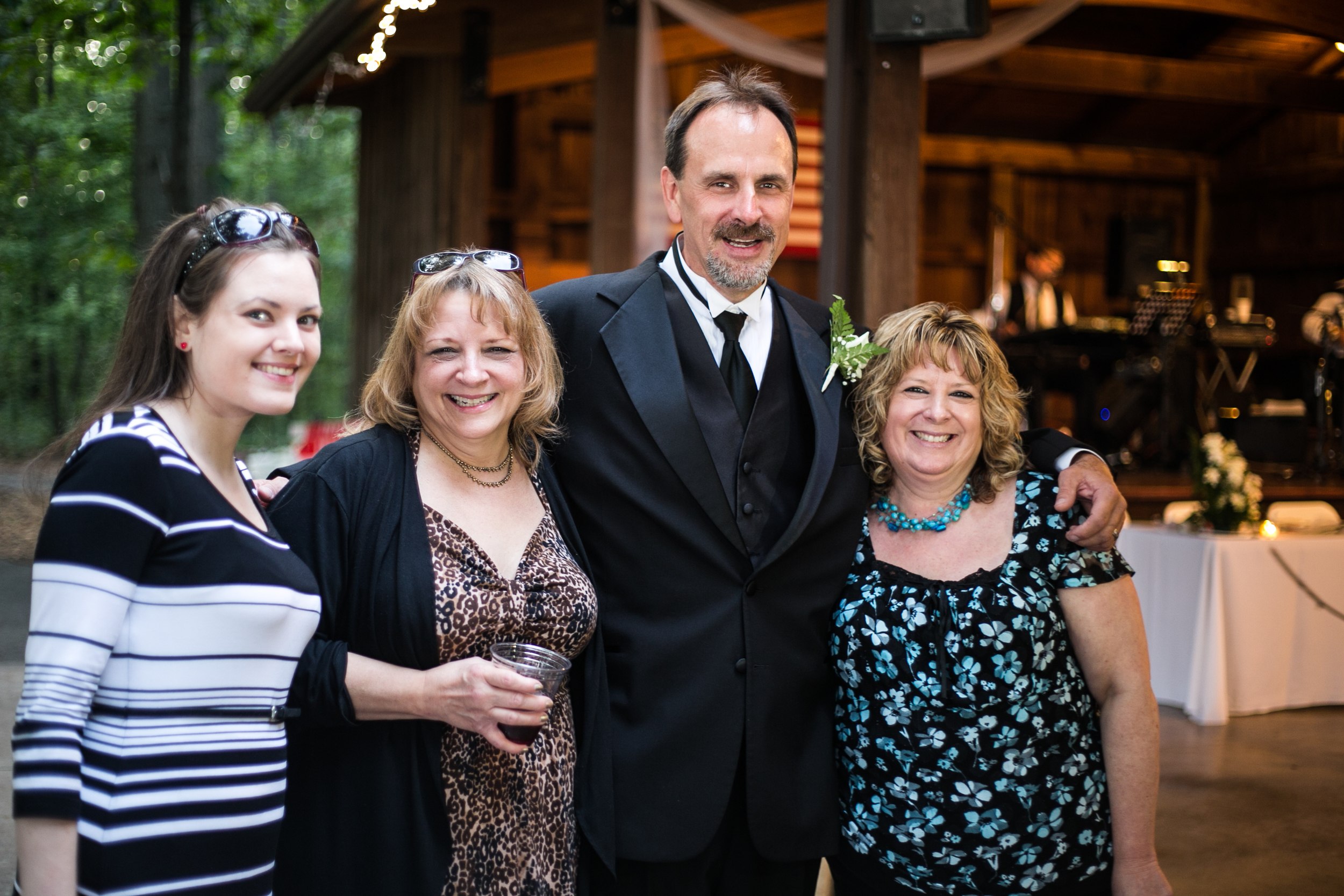 mary-brad-sizemore-wedding-naylor-vineyard-living-radiant-photography-2014-809.jpg