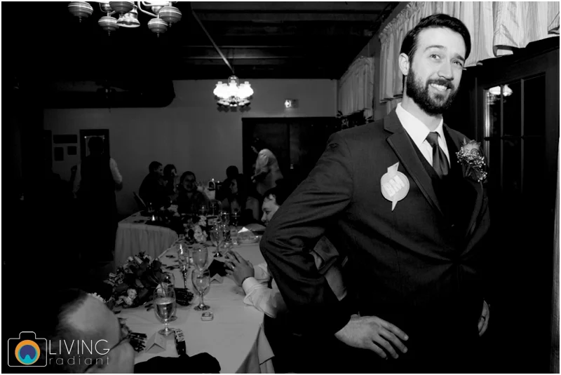 Stephanie-Nick-Shivery-Snowy-Indoor-Wedding-Geneva-Farm-Golf-Course-Wedding-Living-Radiant-Photography-Maggie-Patrick-Nolan_0058.jpg