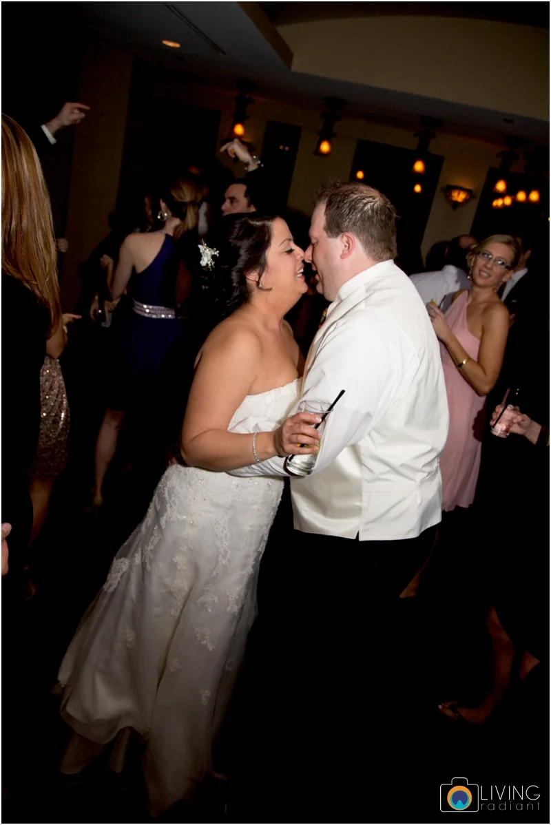 jason-liz-gill-wedding-tabrizis-downtown-baltimore-inner-harbor-living-radiant-photography-weddings-federal-hill-canton-square_0085.jpg