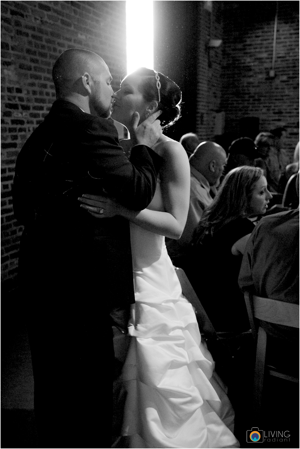 jessica-kevin-mcnally-AVAM-american-visionary-art-museum-downtown-federal-hill-baltimore-inner-harbor-wedding-living-radiant-photography-maggie-patrick-nolan_0083.jpg