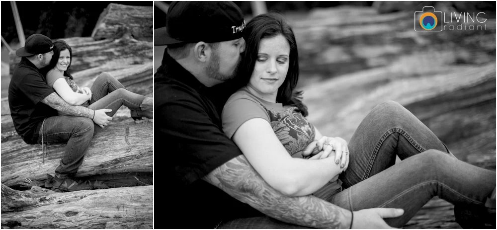 crystal-mike-engagement-session-ellicott-city-maryland-living-radiant-photography_0014.jpg