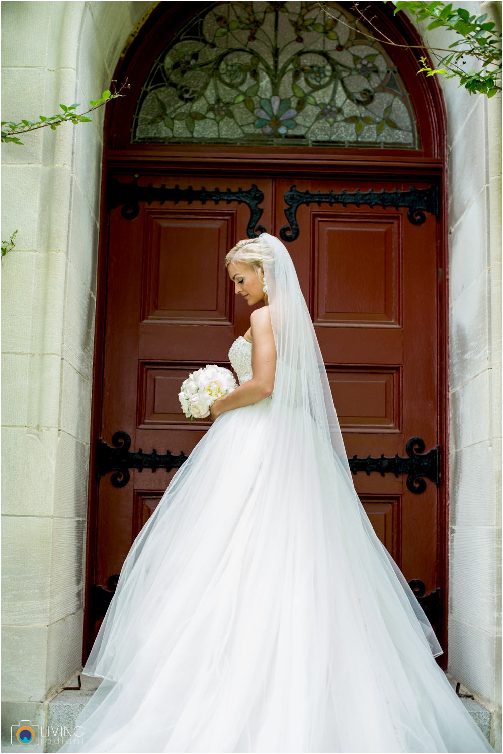 A Baltimore Elegant Ballroom Wedding at the Belvedere Hotel by Living Radiant Photography