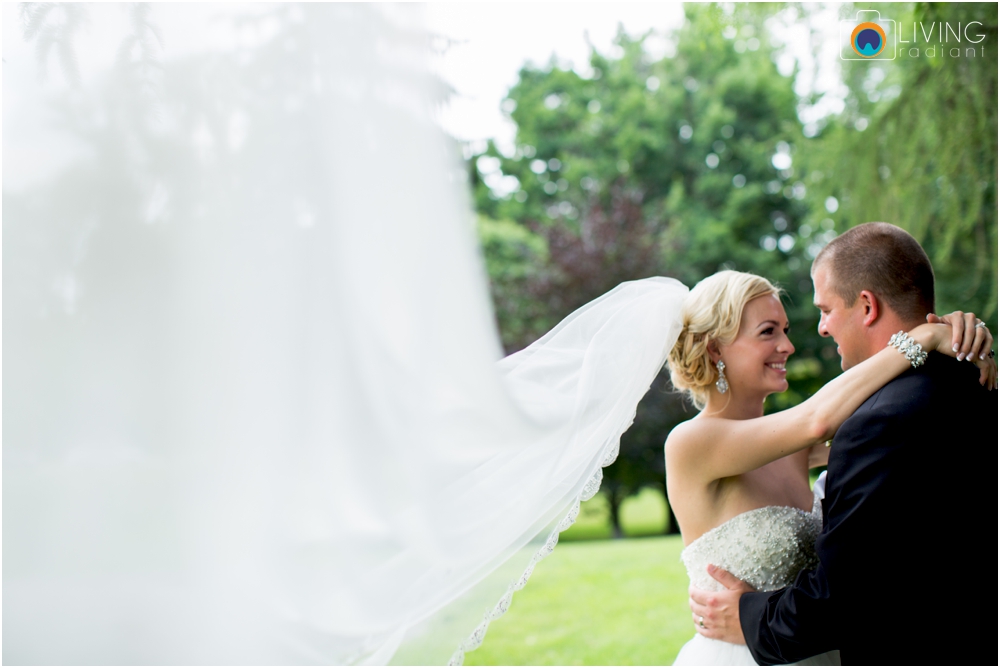 A Baltimore Elegant Ballroom Wedding at the Belvedere Hotel by Living Radiant Photography