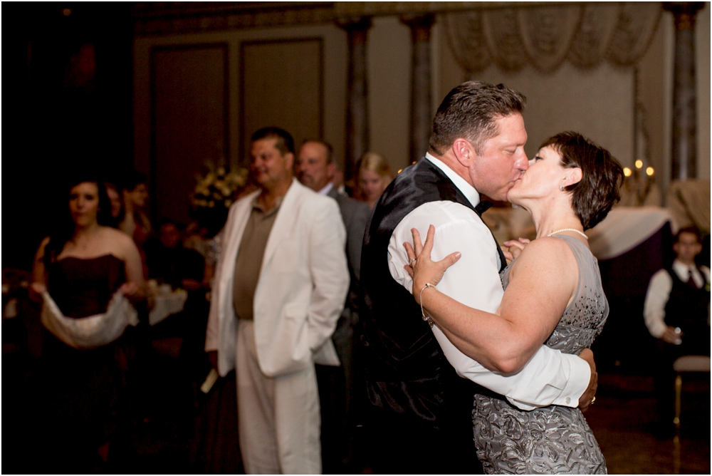 A Martins Valley Mansion Ballroom Wedding in Baltimore by Living Radiant Photography