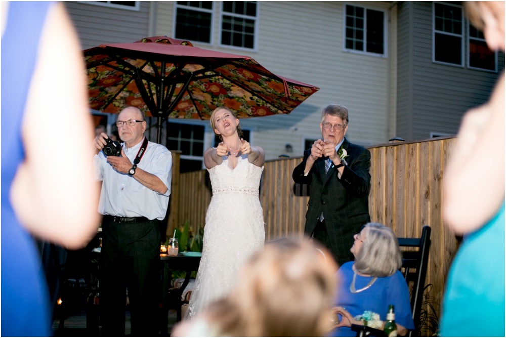 Concord Point Lighthouse Wedding | Havre De Grace Lighthouse Wedding | Living Radiant Photography