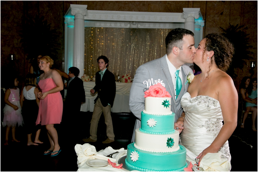 The-State-Room-Albany-NY-Wedding-Living-Radiant-Photography-Mulchahy-Wedding-Photos_0159.jpg