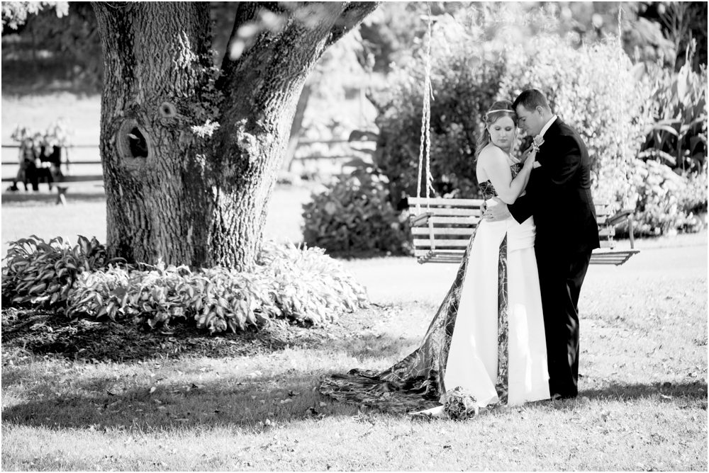 Gillbrook Farms Wedding | Camo Inspired Wedding | Barn Wedding | Living Radiant Photography