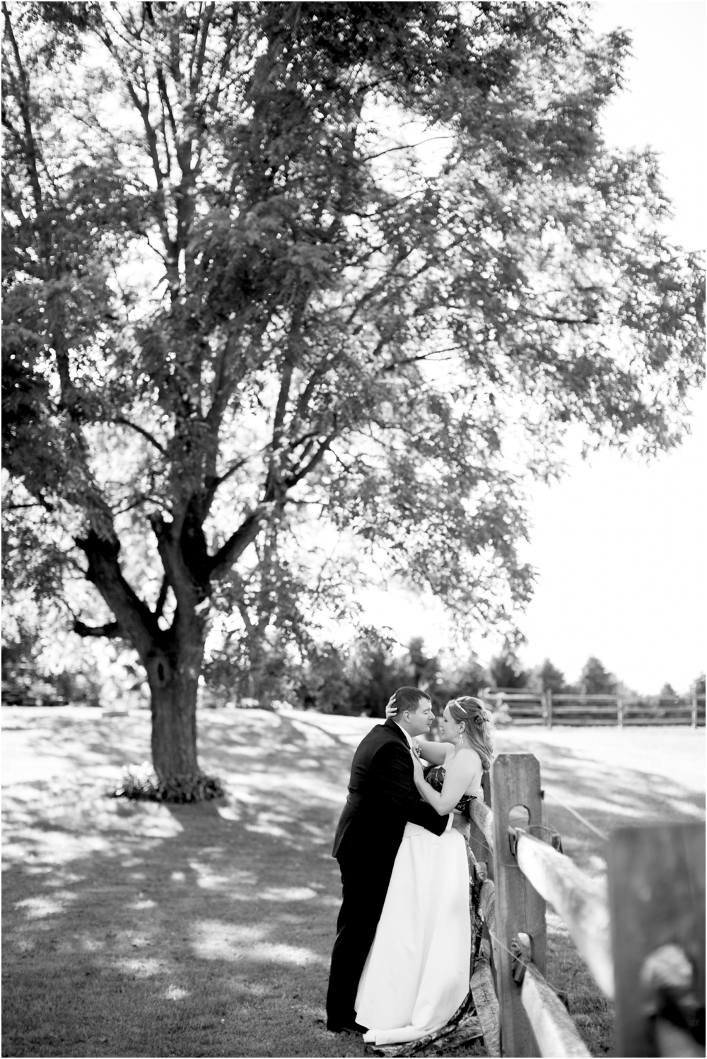 Gillbrook Farms Wedding | Camo Inspired Wedding | Barn Wedding | Living Radiant Photography