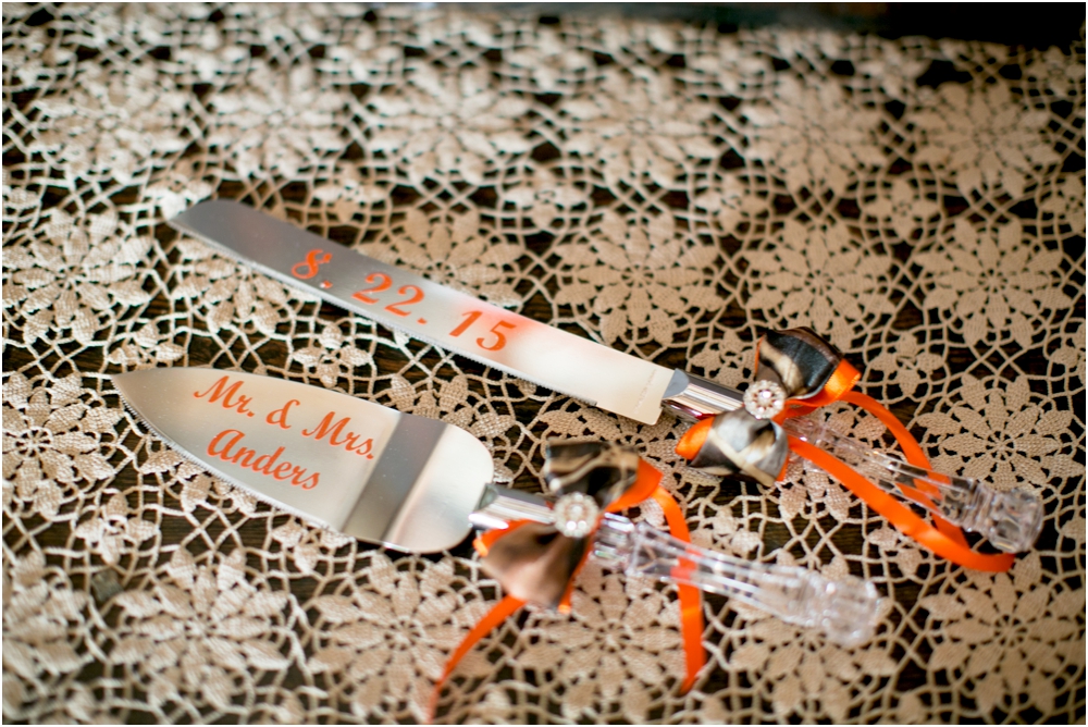 Gillbrook Farms Wedding | Camo Inspired Wedding | Barn Wedding | Living Radiant Photography