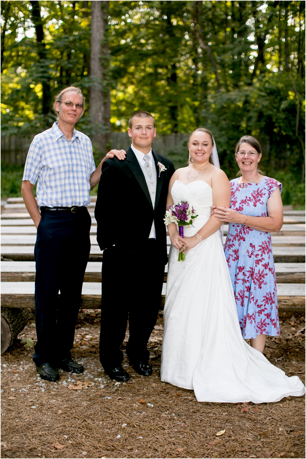 Welker Round Barn Farm Market Outdoor Wedding Living Radiant Photography-65_0084.jpg