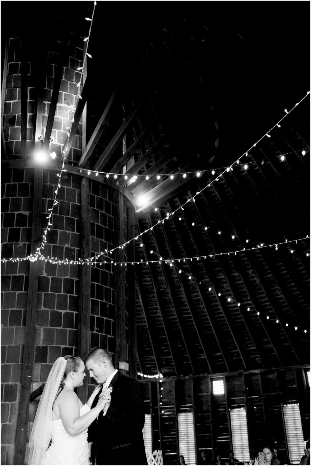 Welker Round Barn Farm Market Outdoor Wedding Living Radiant Photography-65_0119.jpg