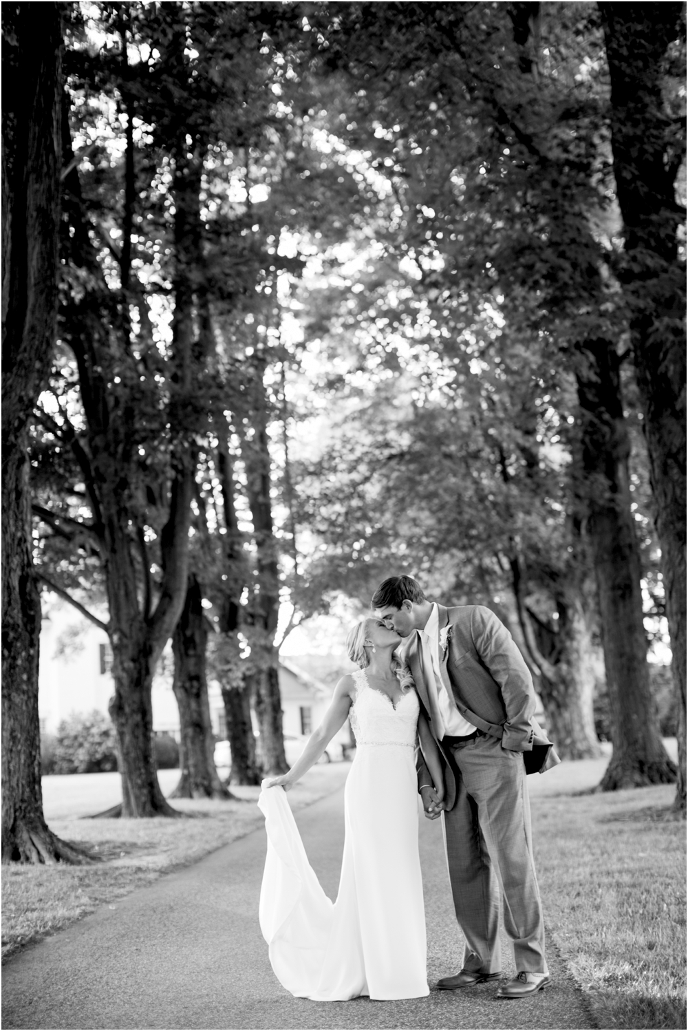 Justin Tiffany Inverness Farms Wedding Living Radiant Photography photos_0103.jpg