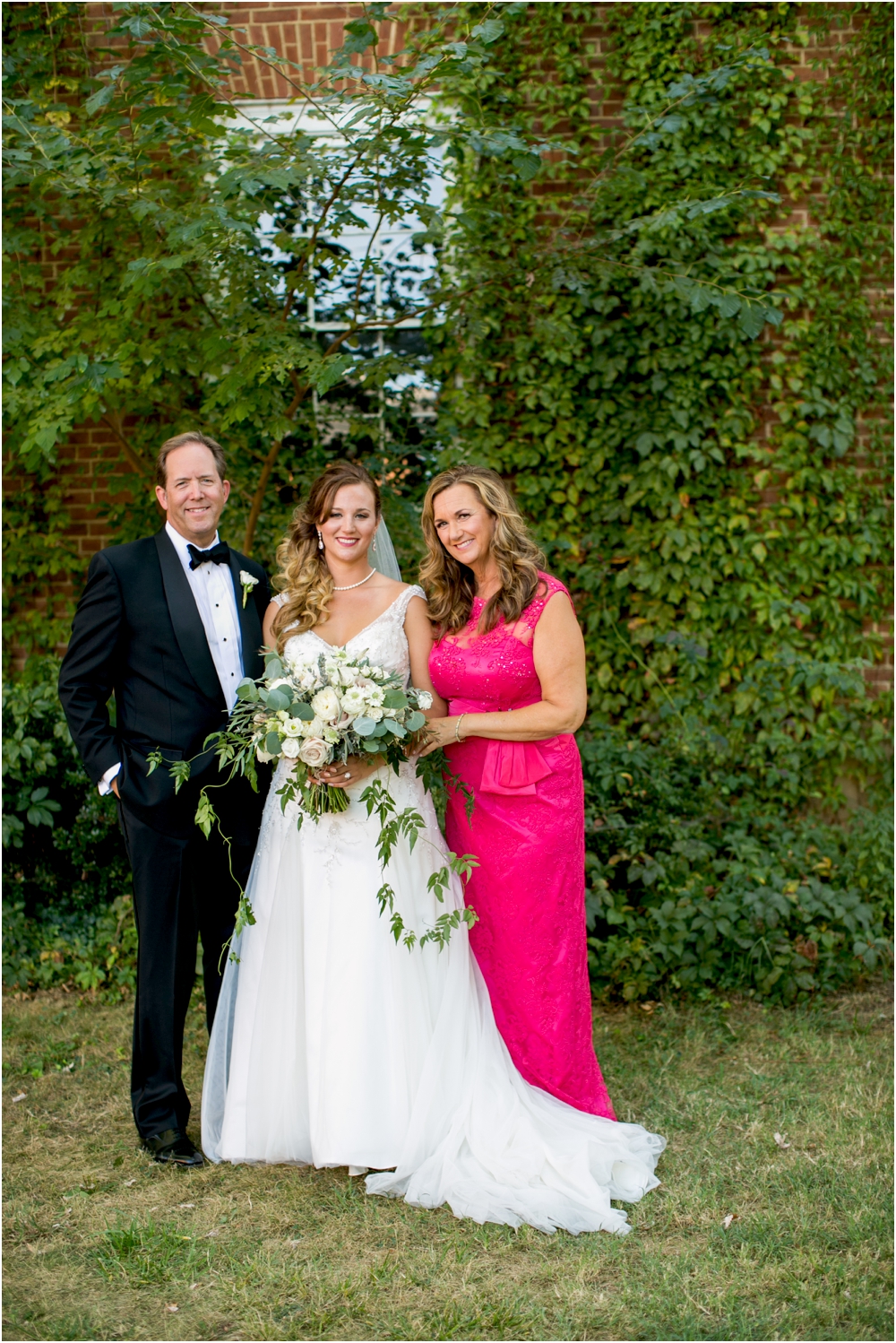 Christina Eric Annapolis Marriot Wedding Living Radiant Photography photos_0100.jpg