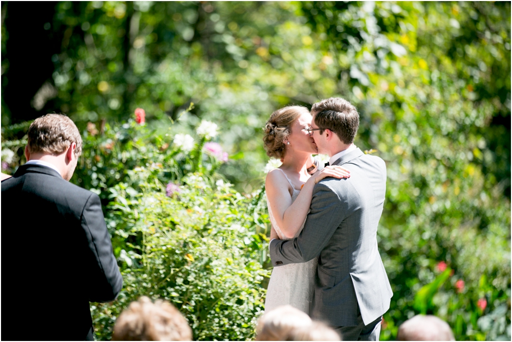 daniel chrissy gramercy mansion outdoor garden wedding living radiant photography_0082.jpg