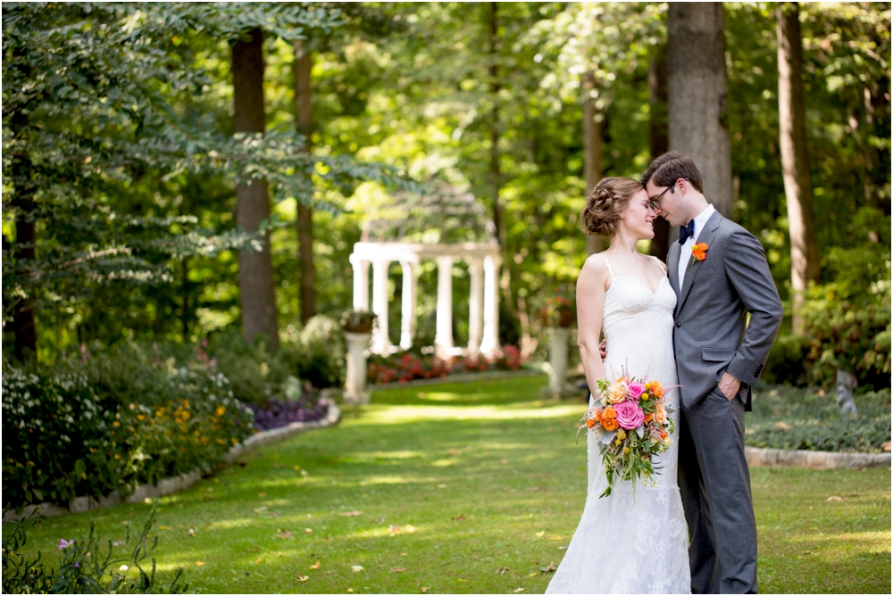 daniel chrissy gramercy mansion outdoor garden wedding living radiant photography_0110.jpg