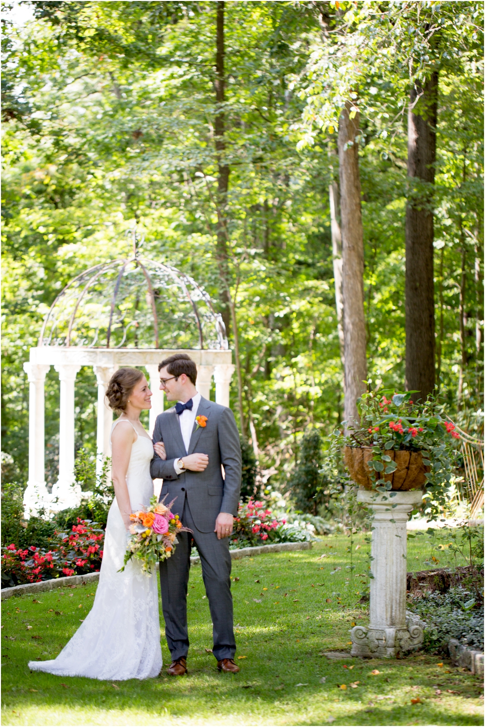 daniel chrissy gramercy mansion outdoor garden wedding living radiant photography_0116.jpg