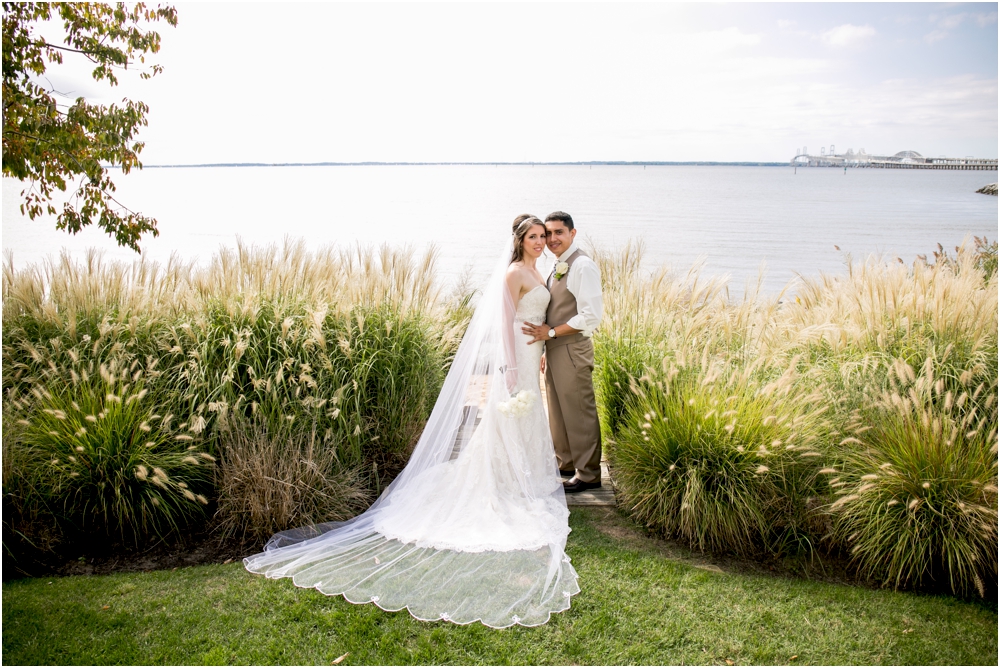 allison mario chesapeake bay beach club wedding living radiant photography_0073.jpg