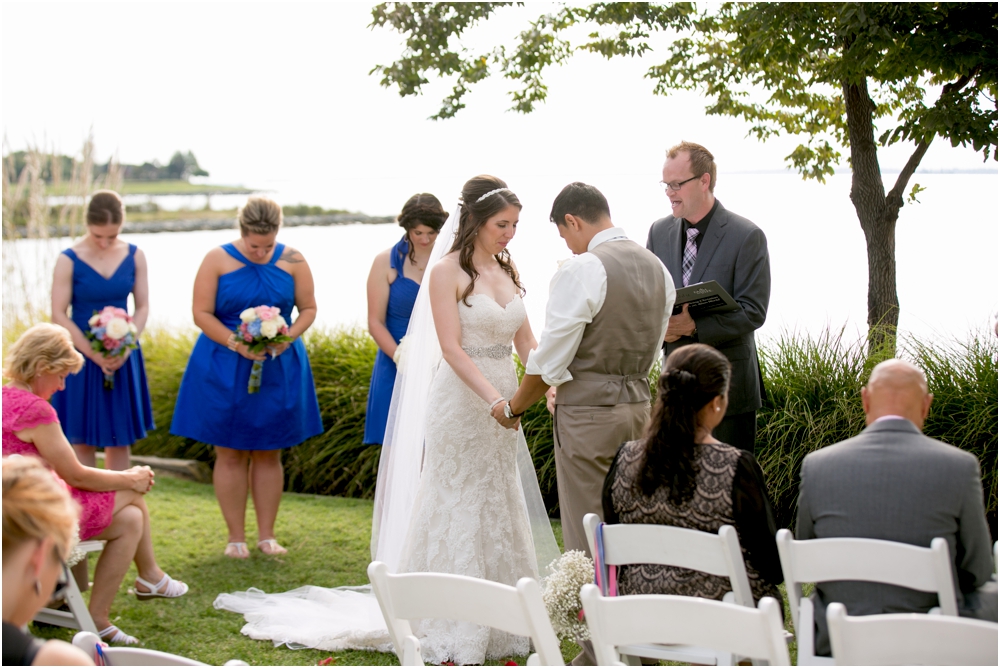 allison mario chesapeake bay beach club wedding living radiant photography_0121.jpg