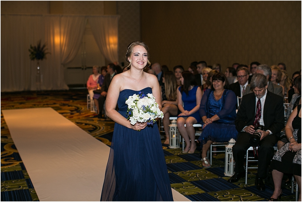 baltimore marriott waterfront wedding living radiant photograpy victoria clausen florals fiscus photos_0082.jpg