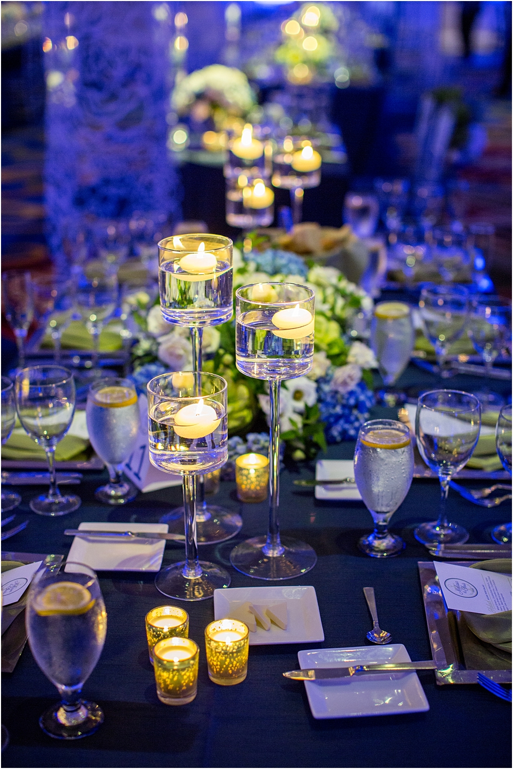 baltimore marriott waterfront wedding living radiant photograpy victoria clausen florals fiscus photos_0117.jpg