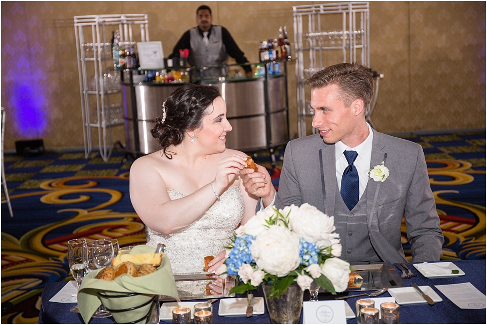 baltimore marriott waterfront wedding living radiant photograpy victoria clausen florals fiscus photos_0143.jpg