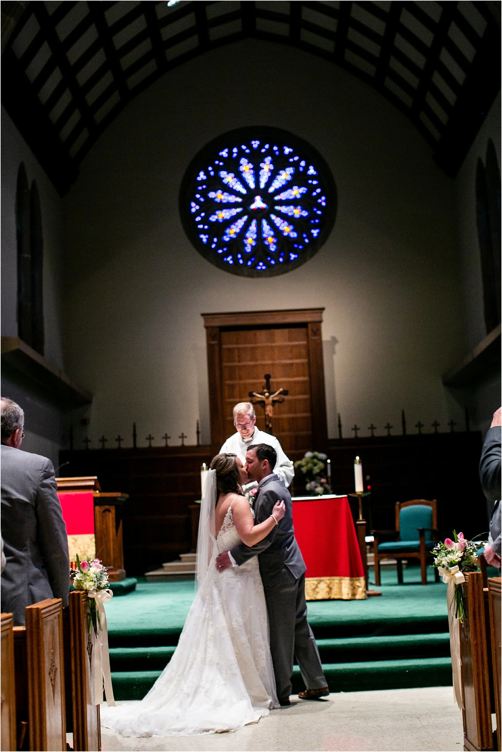 JennyPhilLoyolaChapel+BelvedereHotelWeddingLivingRadiantPhotographyphotosedited_0067.jpg