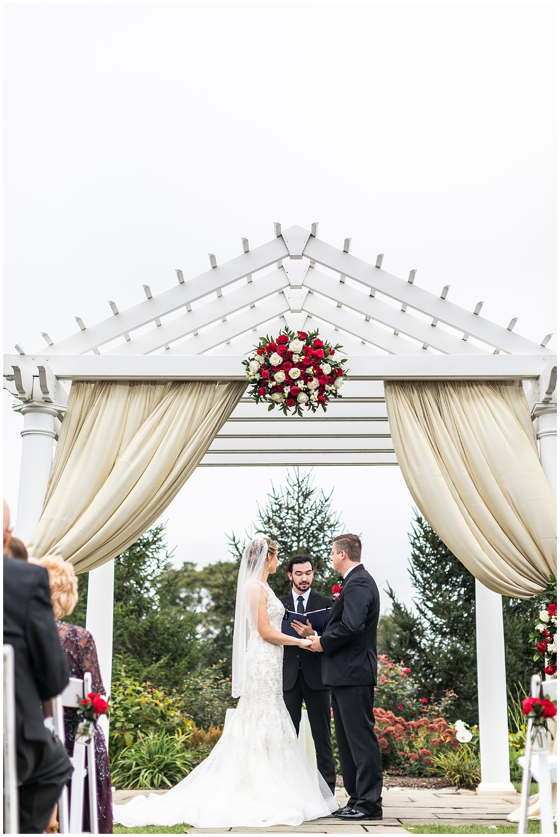 DanielleShaneMusketRidgeGolfCourseWeddingLivingRadiantPhotographyphotos_0069.jpg