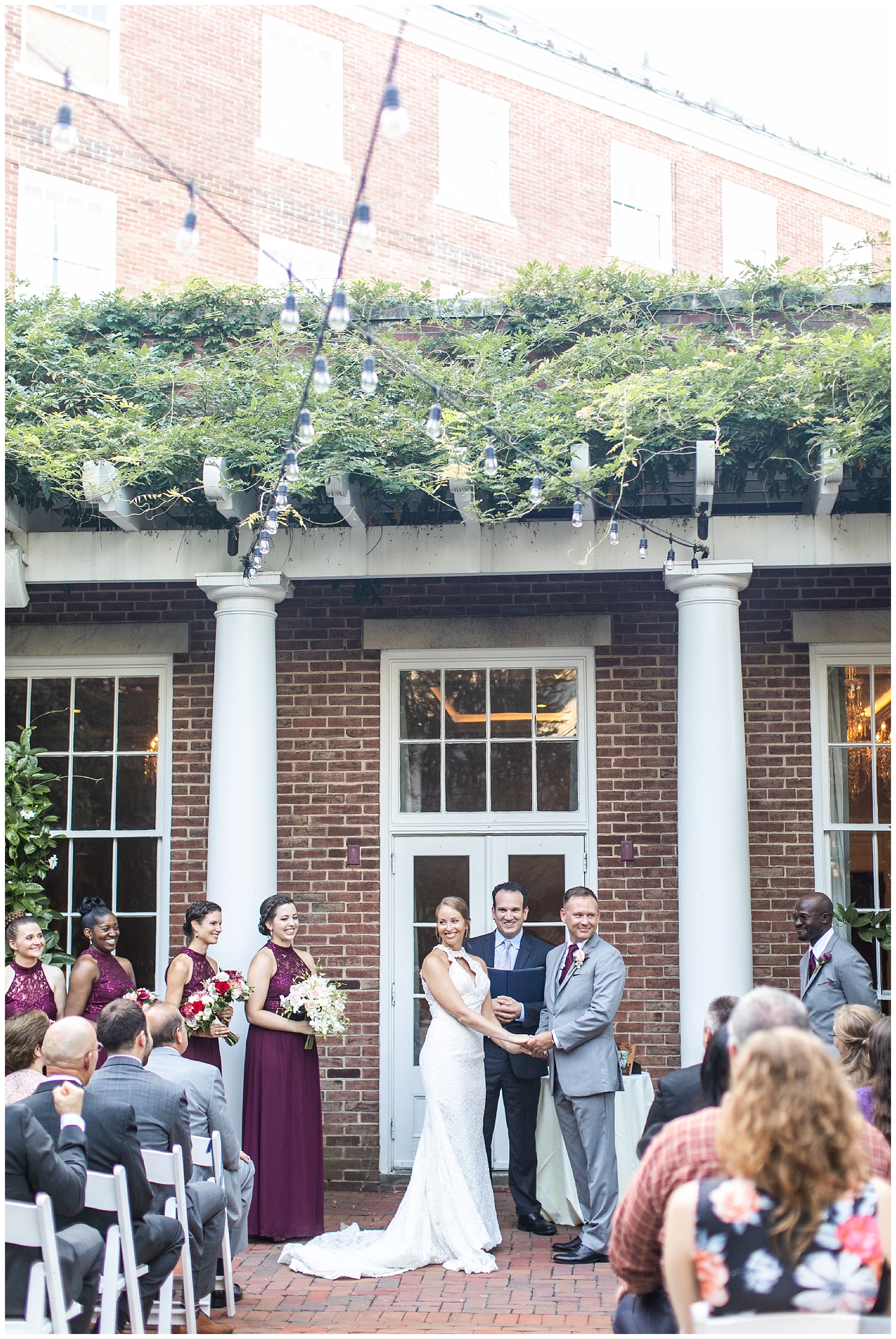 CaityMichaelTidewaterInnWeddingLivingRadiantPhotography_0076.jpg
