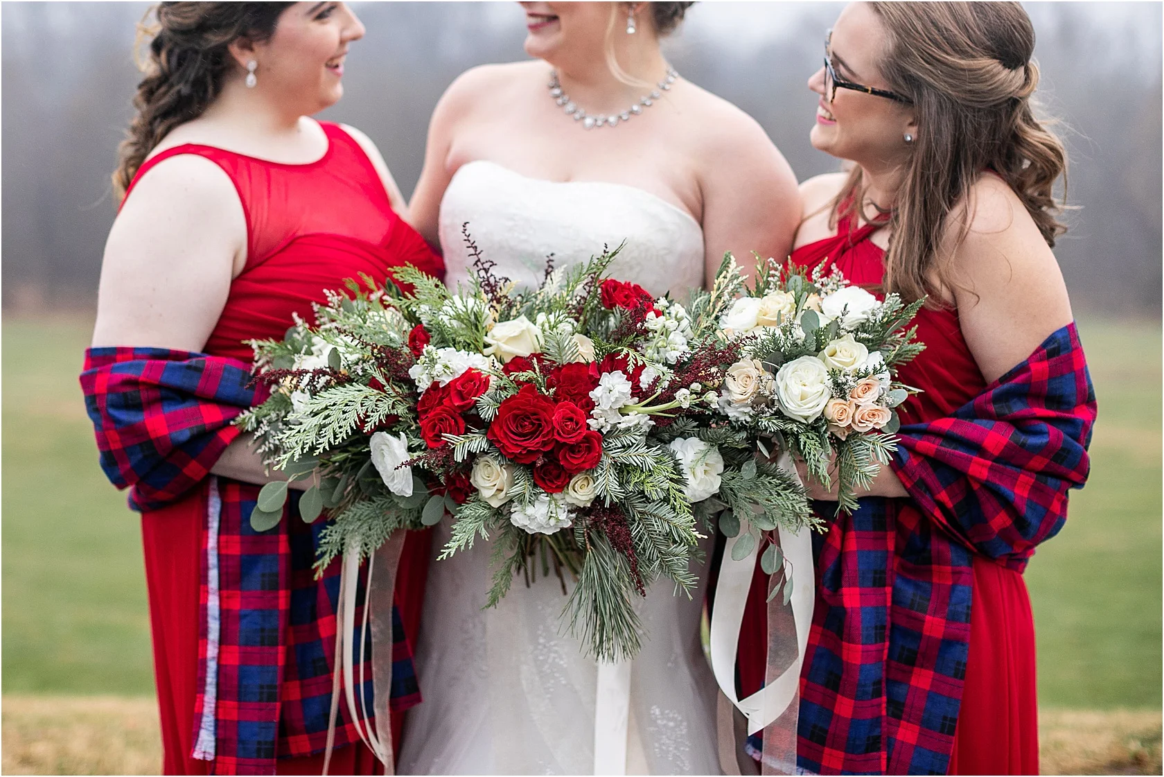 SarahGraysonLodgeatSenecaCreekWeddingLivingRadiantPhotographyPhotosedited-stomped_0026.jpg