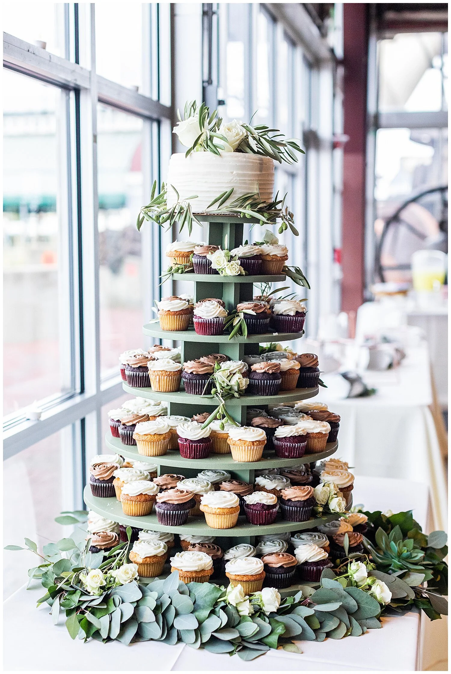 Cara Gene Baltimore Museum of Industry Wedding Living Radiant Photography_0072.jpg