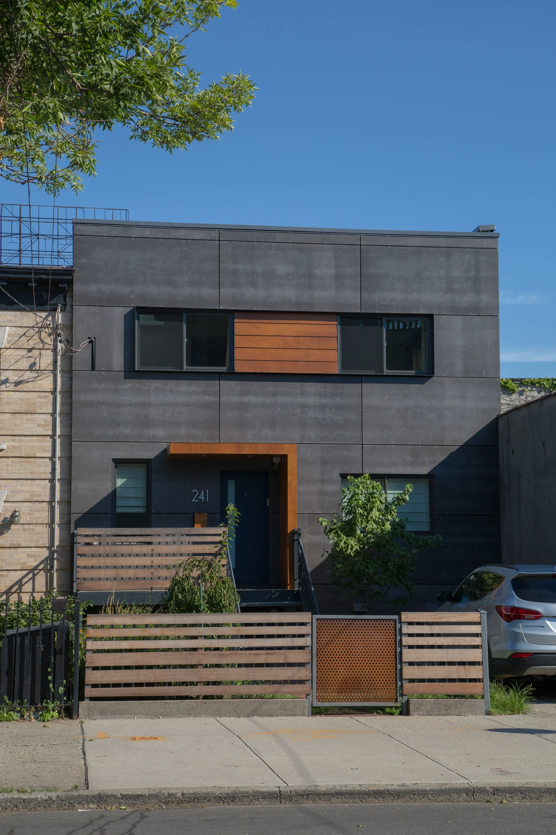 Van_Brunt_Street_241_k (1 of 1).jpg
