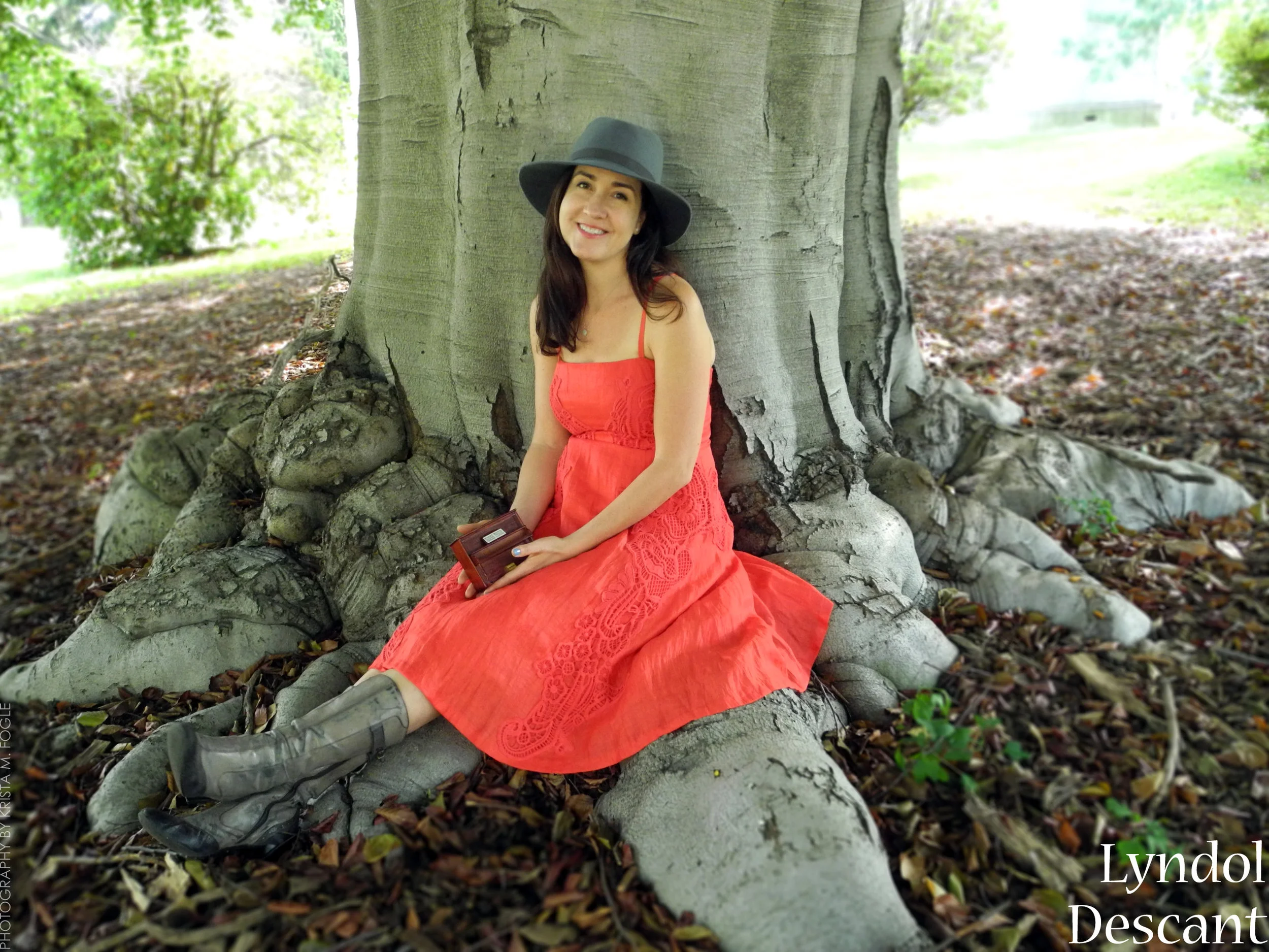 Bio — Lyndol Descant Singing Pianist NYC