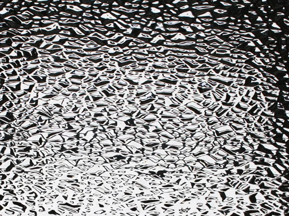 Clear Crystal Transparent* Crystal texture * Note: This glass is clear, the shadows are included to illustrate texture.