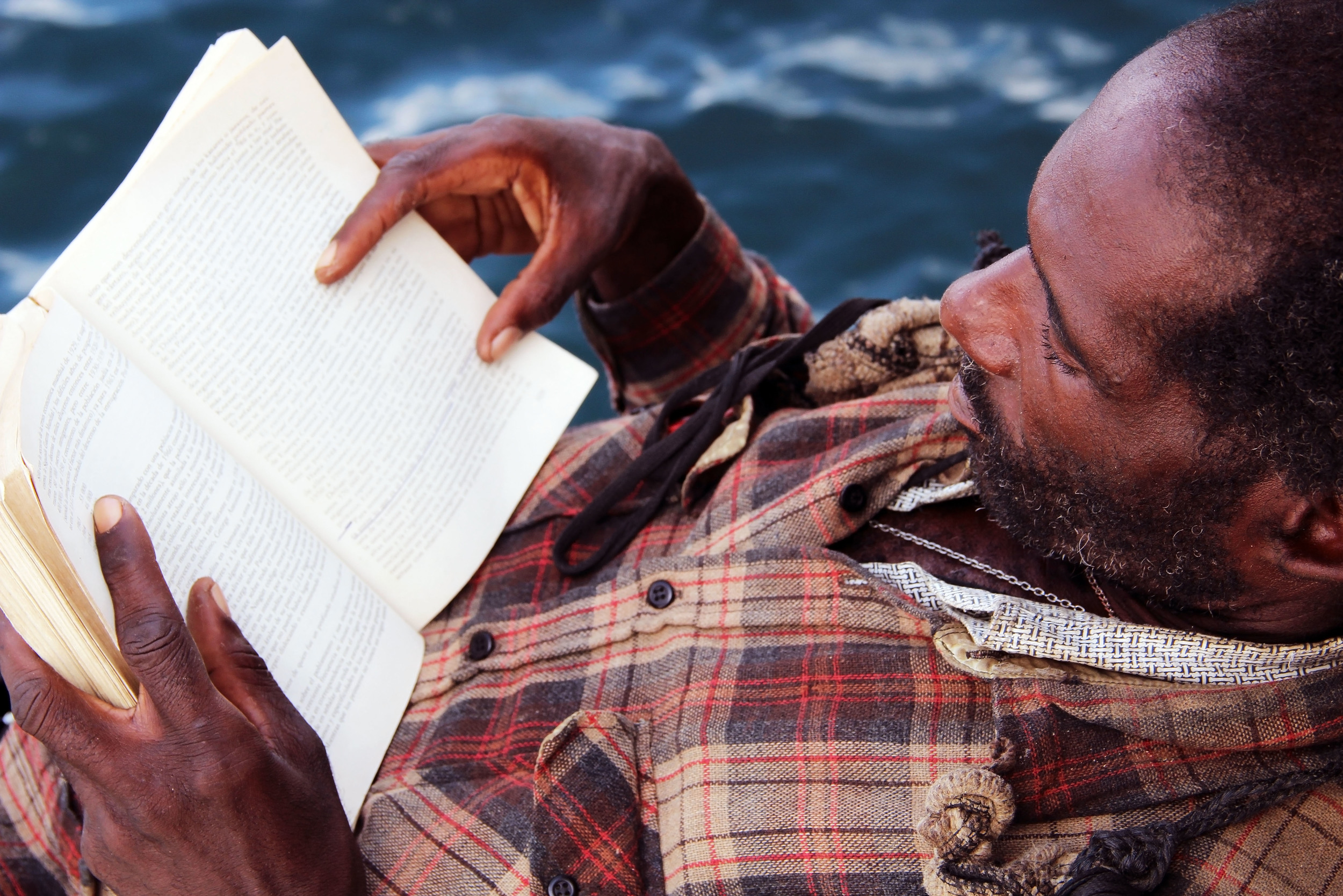 Reading on water, La Havana 2012