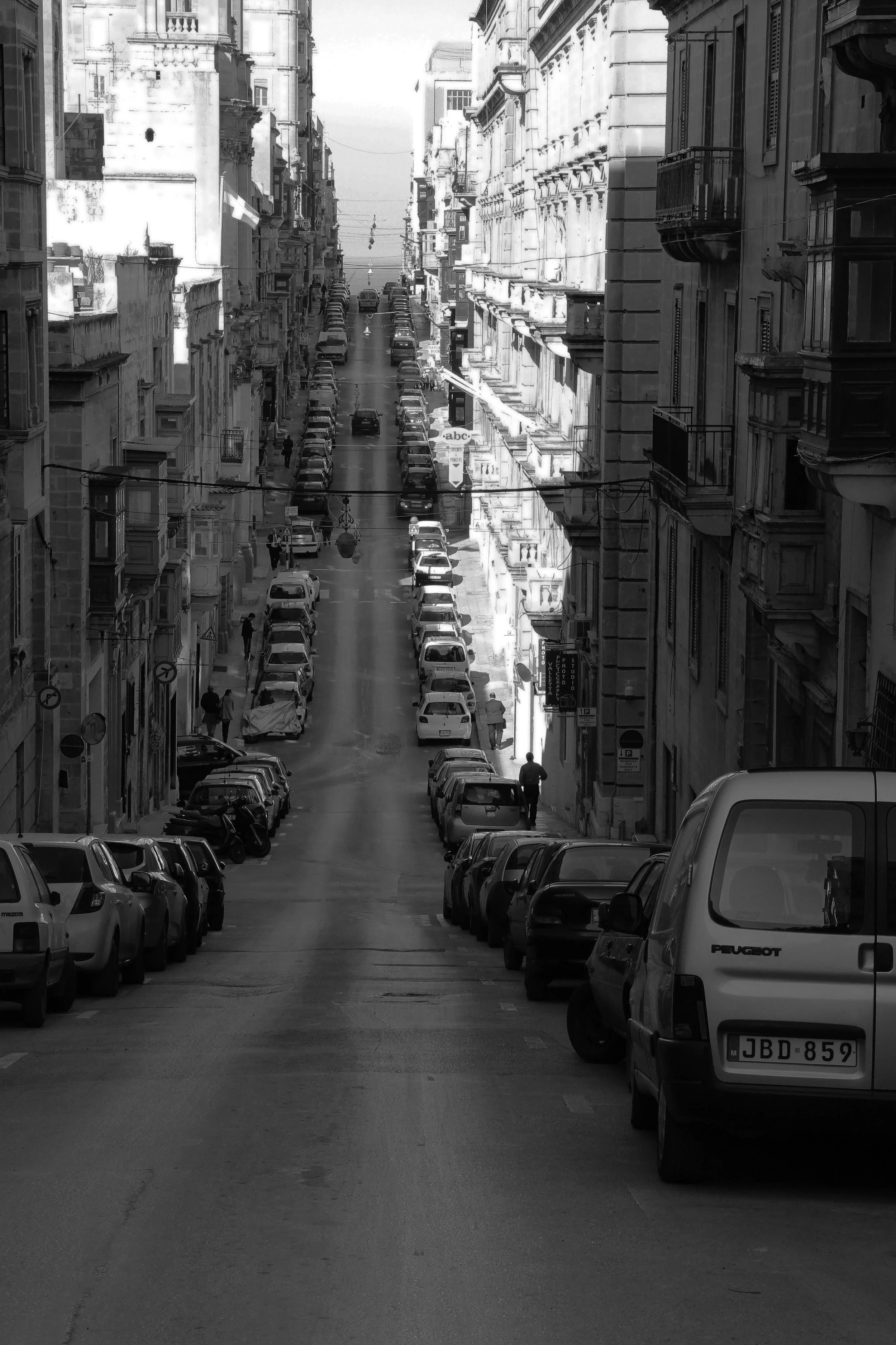 Down the street, Medina 2013