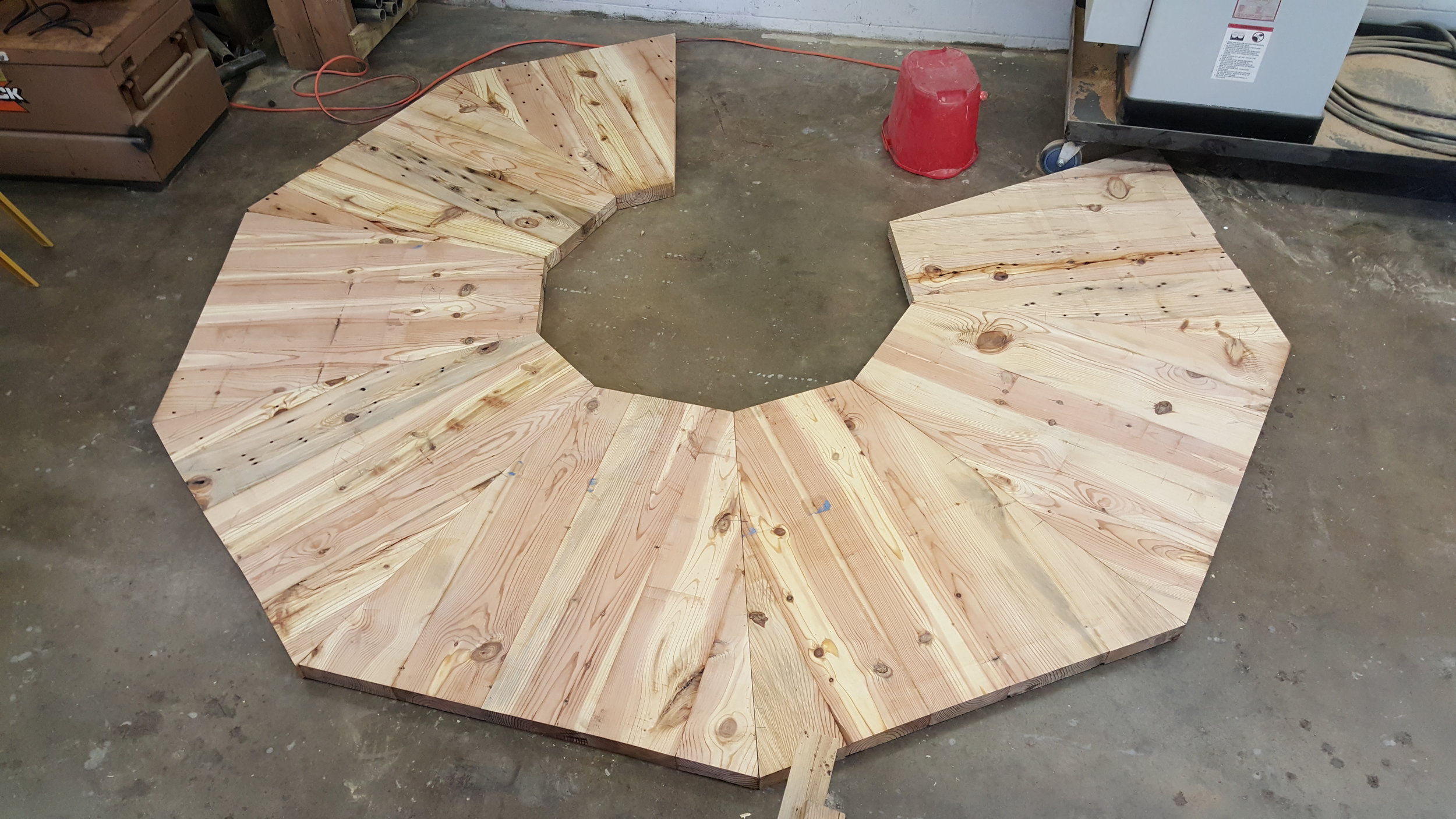  Ensuring the correct angle of each section was critical to ensuring the correct round shape. 