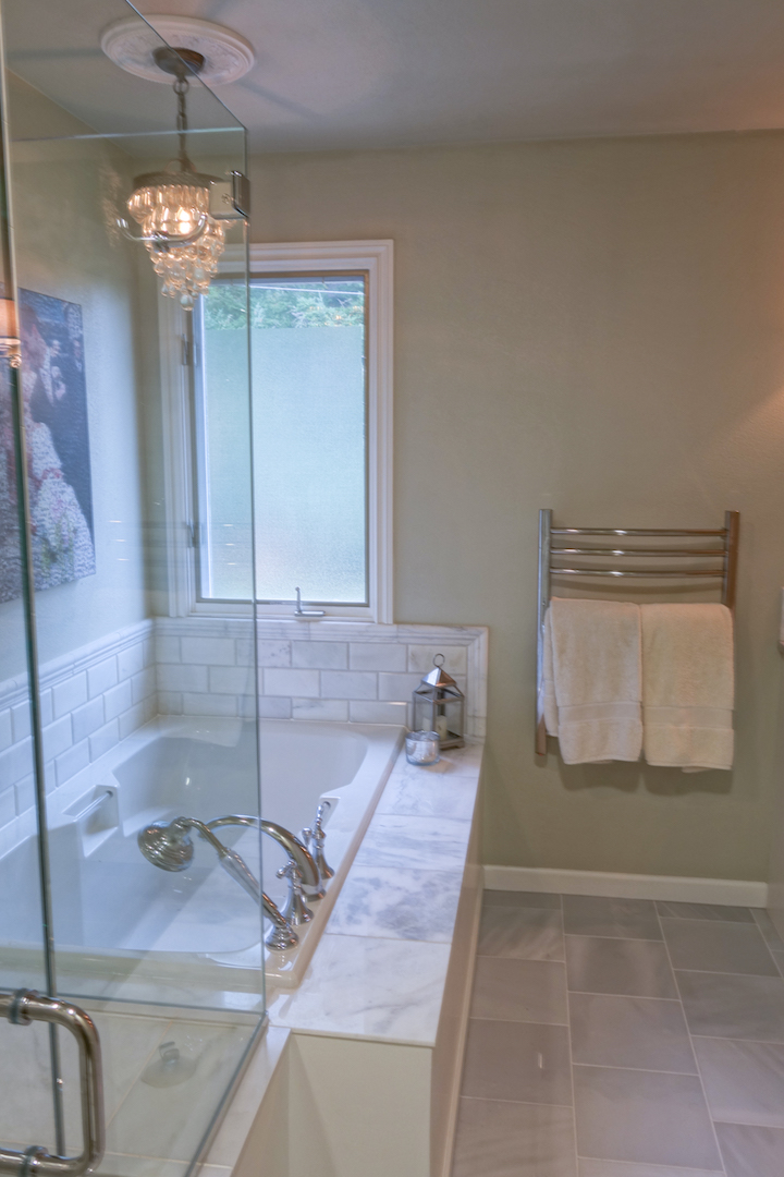 Potts Master Bath-7.jpeg