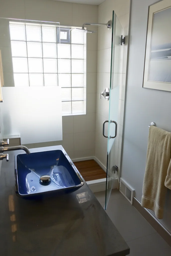 Master Bath-13 copy.JPG