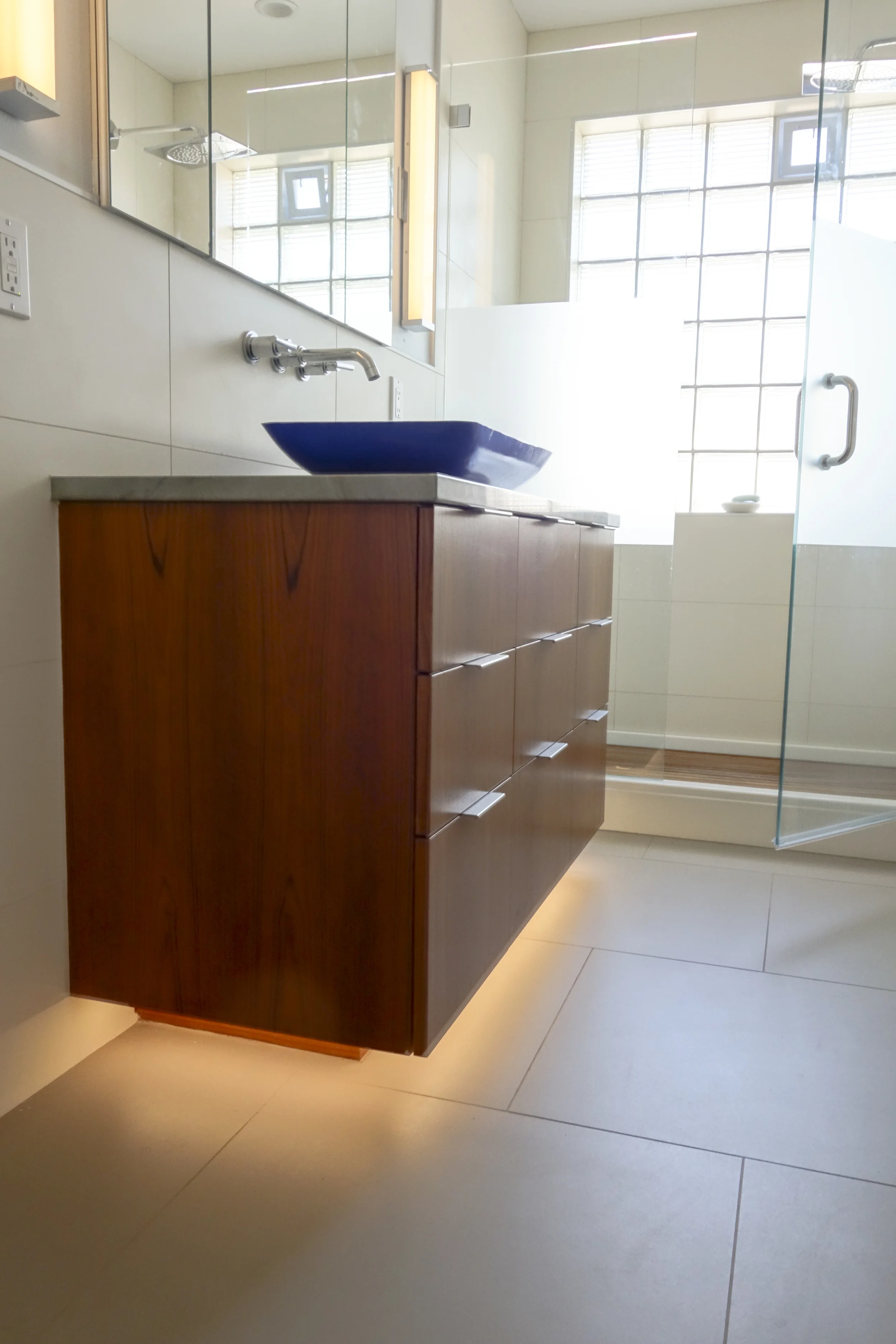 Master Bath-12.JPG