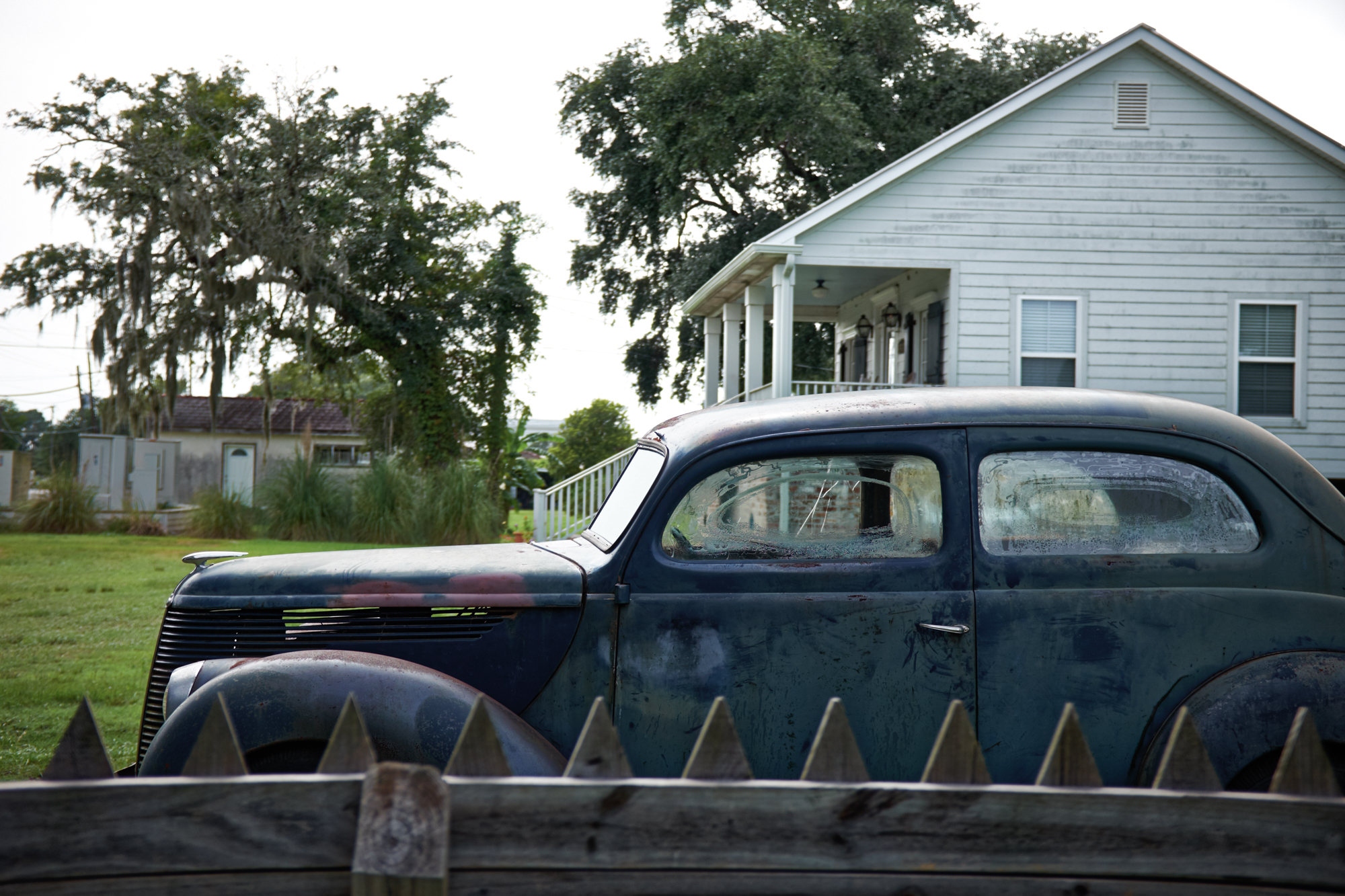Antique car in St. Bernard Parish, LA. (©Carlos Detres 2015)