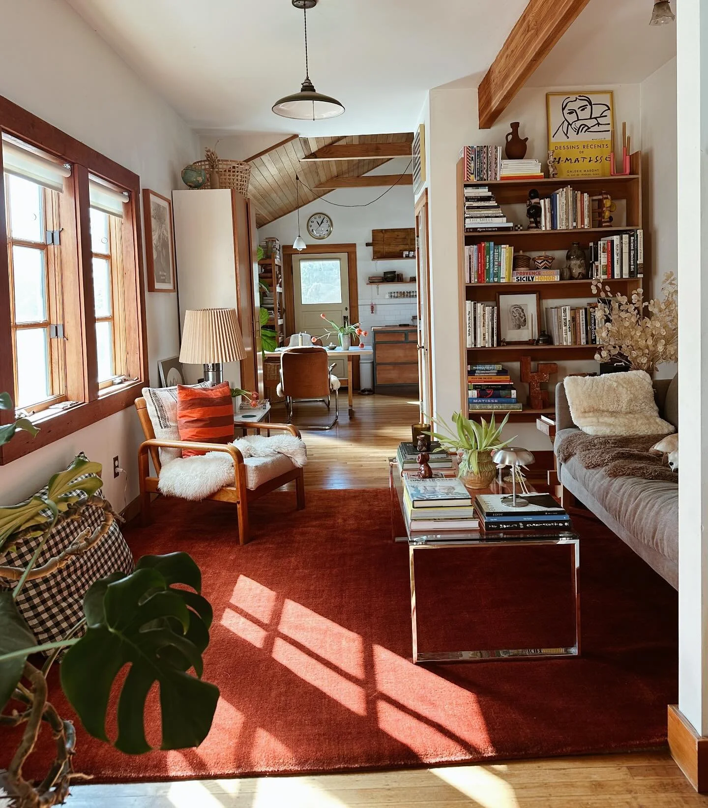 the fleeting sunshine of springtime in Portland