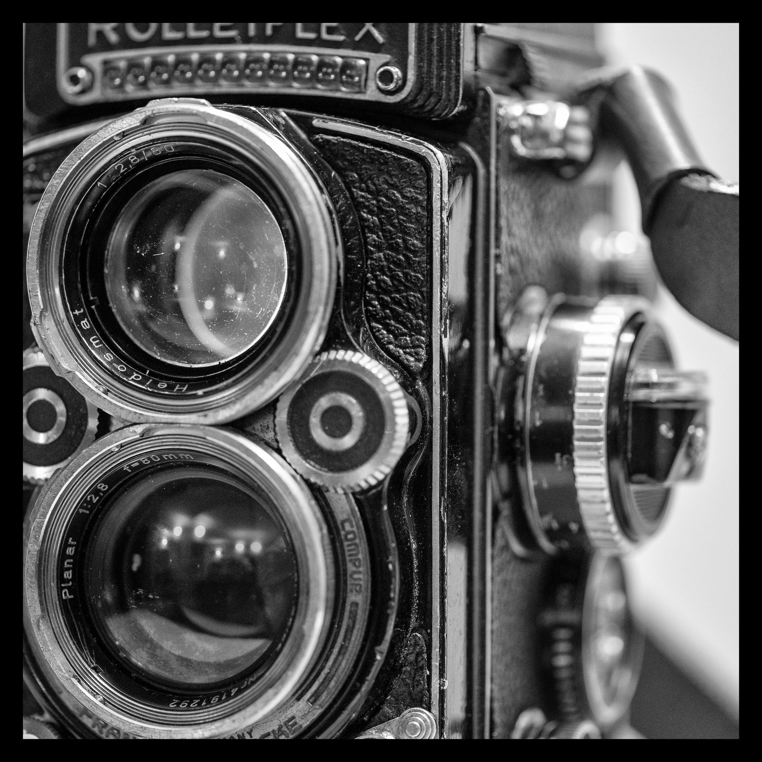rolleiflex 2.8 vs hasselblad rolleiflex 2.8 vs hasselblad