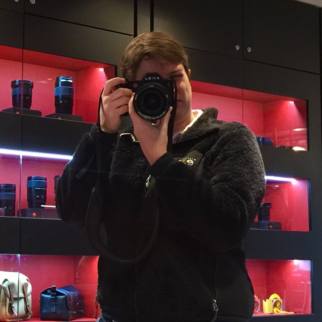 Shooting the Leica SL in the Mayfair showroom. You can get a sense for the ergonomics with the 24-70mm lens mounted on front.