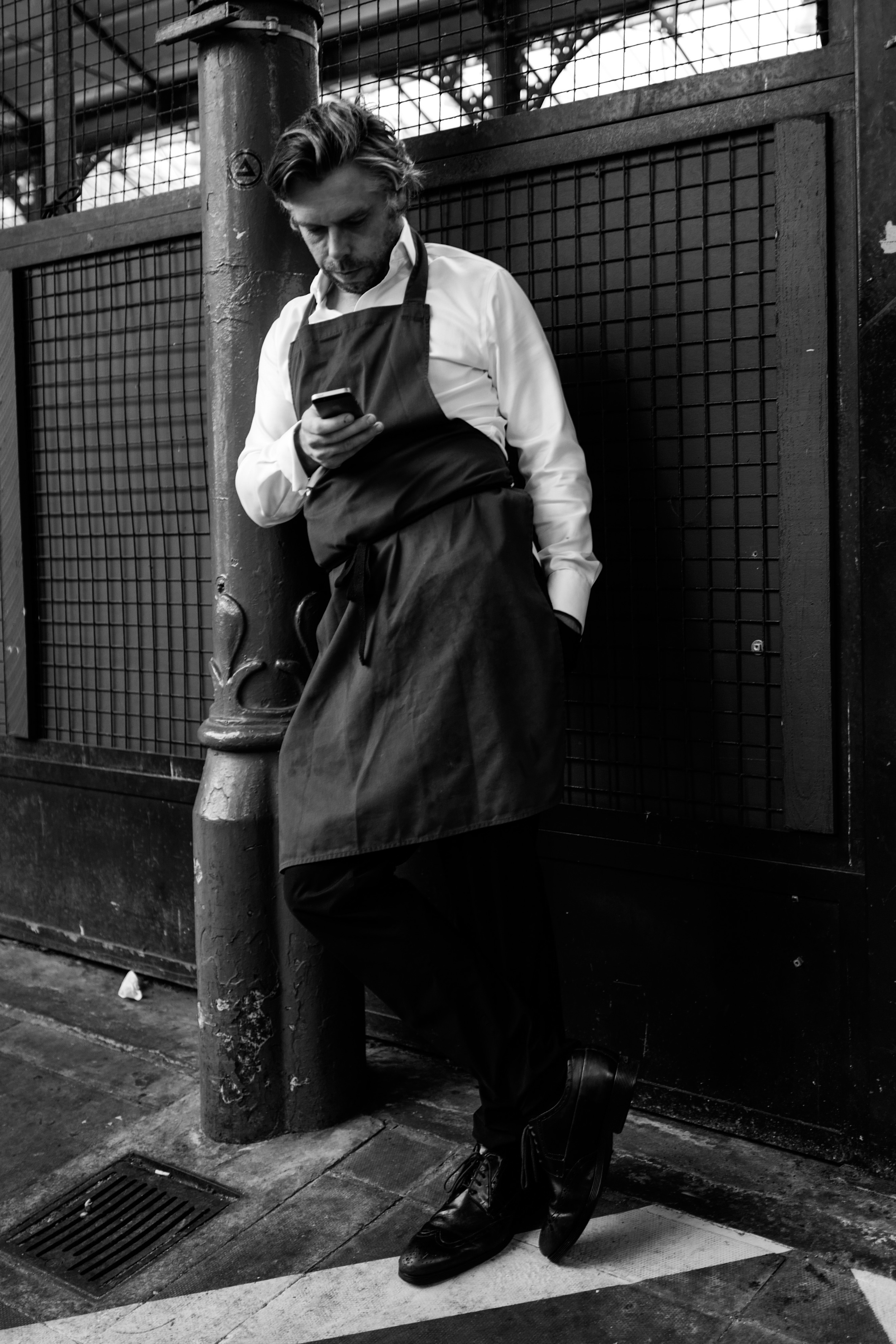 "Lean" - Leica Q at Street Market in London
