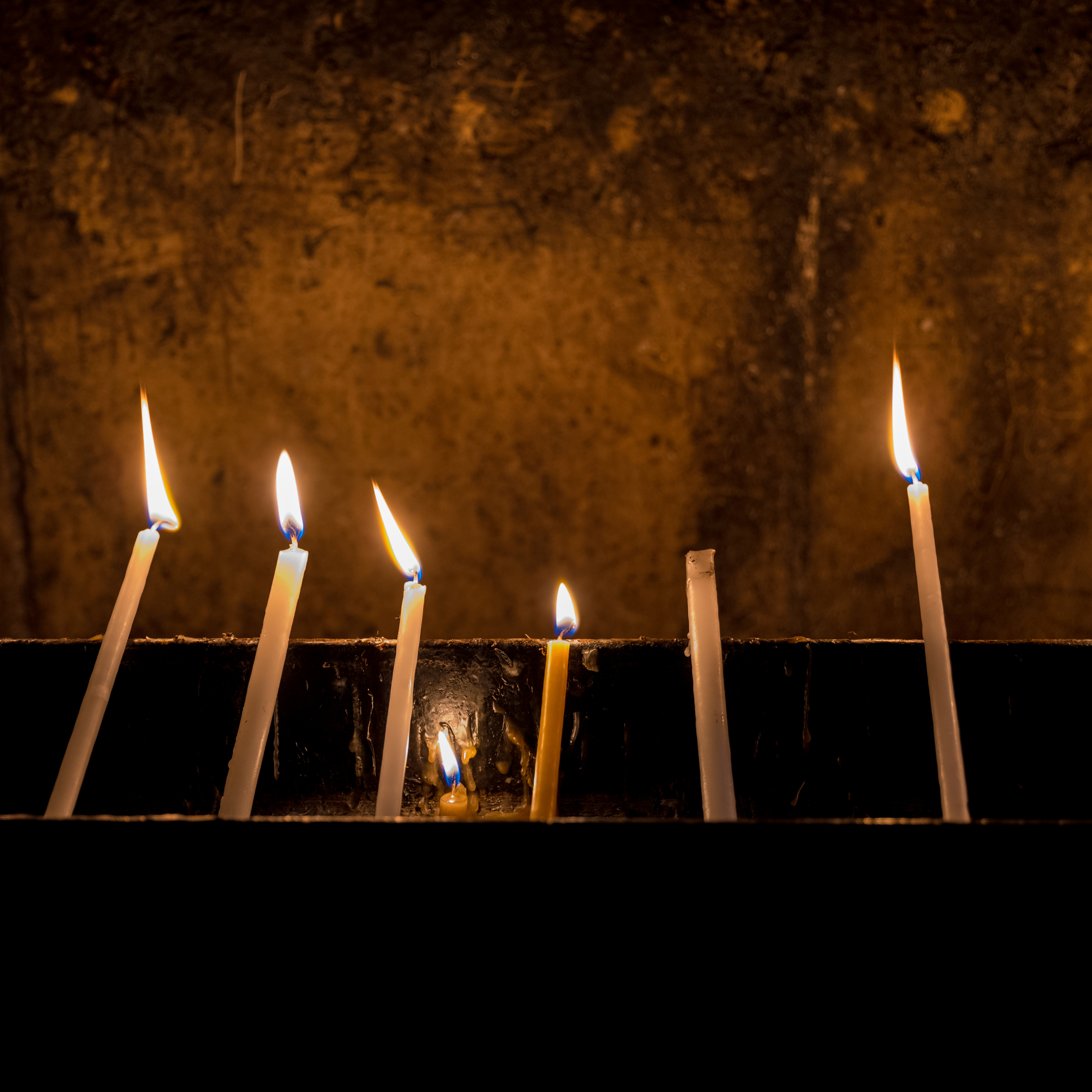 The Leica SL has wonderful low-light performance. These candles were at an alter outside a tomb where Christians believe Jesus is buried in Jerusalem, Israel. Shot with the Leica 24-90mm Vario Elmarit lens.
