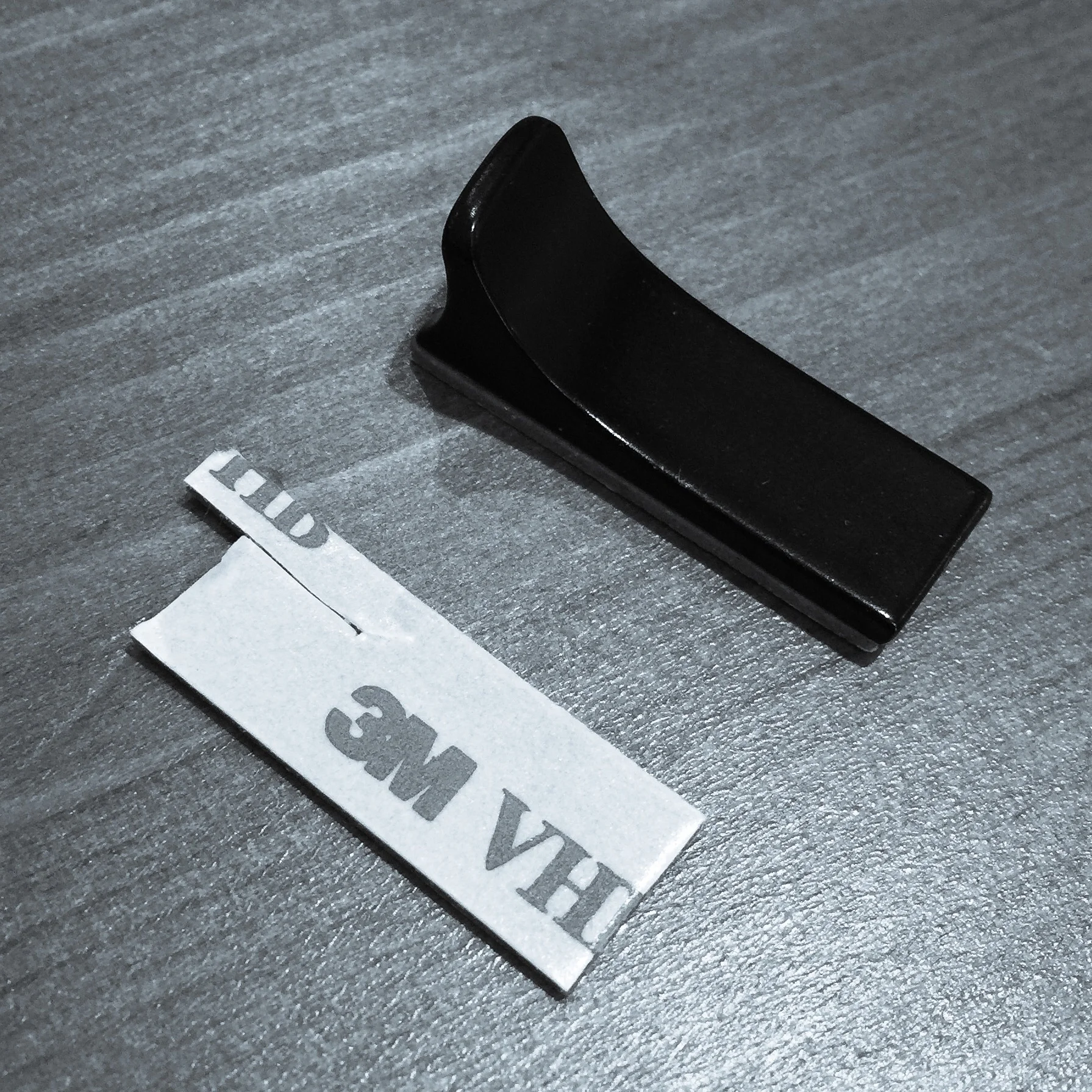The Thumbie, as it comes out of the box. Construction is metal coated in a black paint.